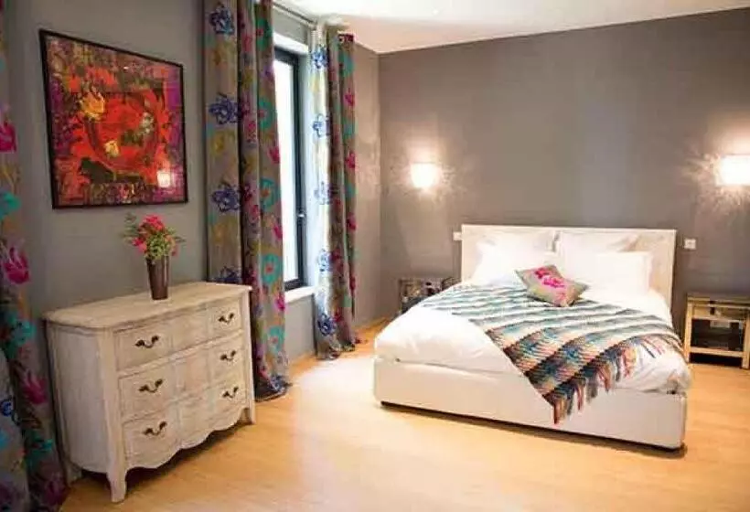 Aamiaismajoitus (B&B) Domaine Du Prieuré D Estagel