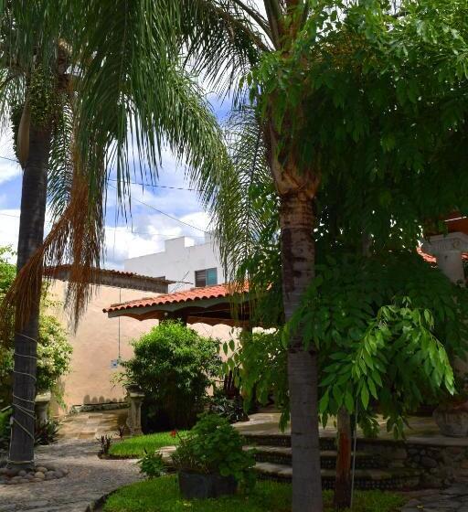 ホテル El Mesón De Doña Josefina