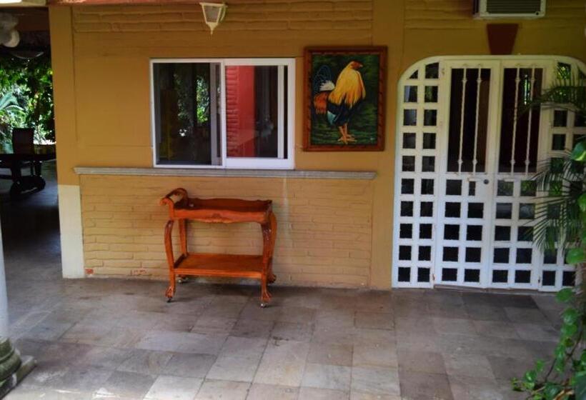 ホテル El Mesón De Doña Josefina