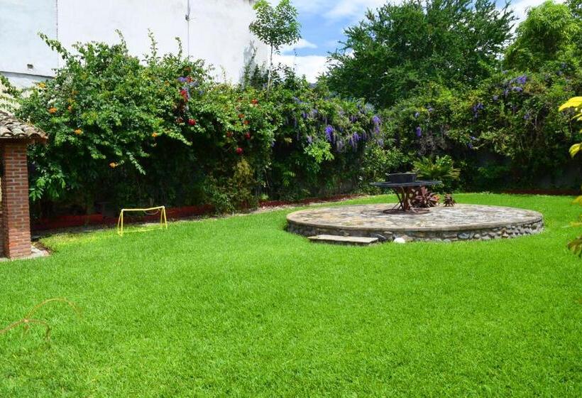 ホテル El Mesón De Doña Josefina