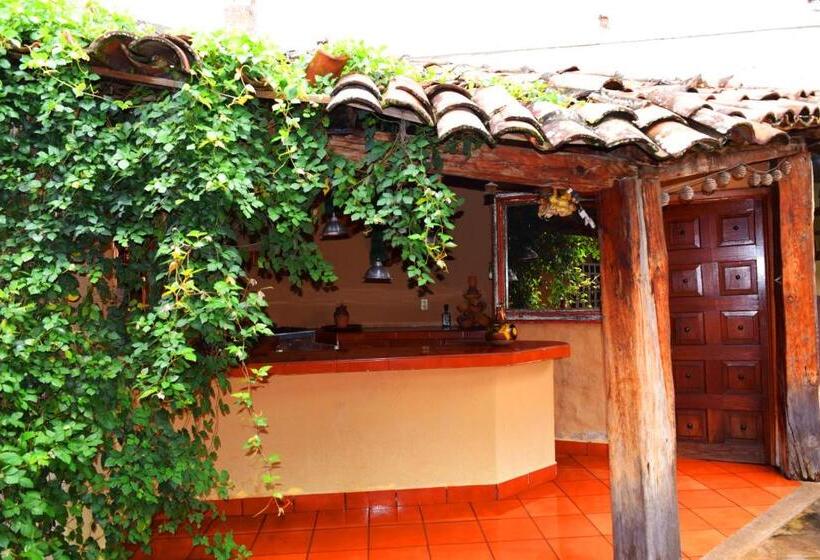 ホテル El Mesón De Doña Josefina