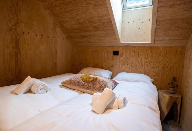 בית מלון כפרי Lodgen Stryn