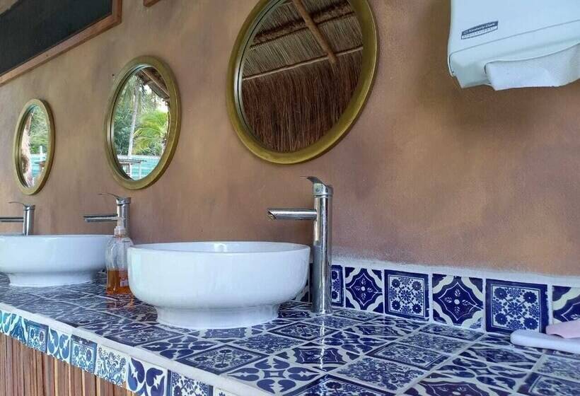 ホテル Pepos Xul Ha