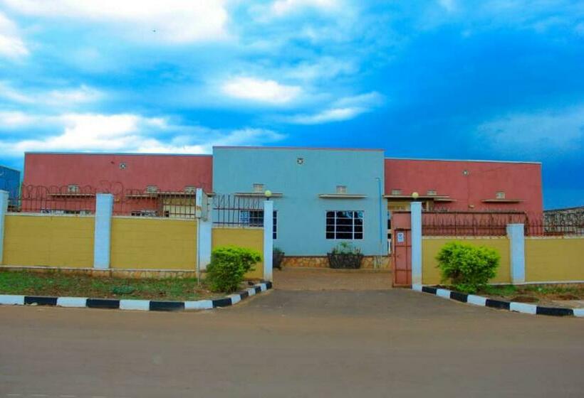 هتل Rochester Guest House