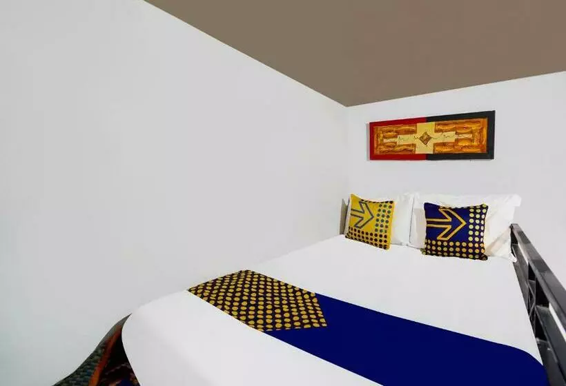 Hotelli Spot On 91672 House Of Henny Tea