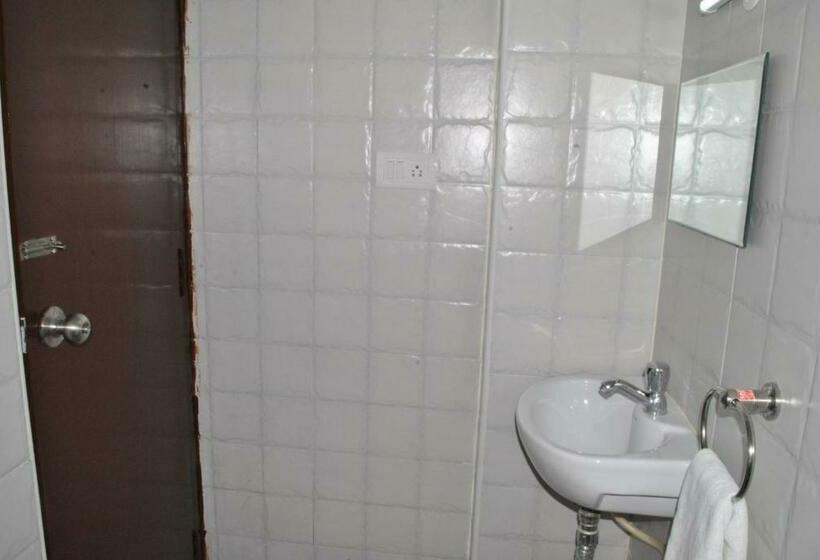 فندق The Royal Park