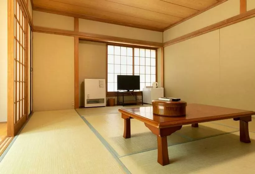 Hotelli Yamanaka Lake ｒｙｏｚａｎ   Vacation Stay 32157v