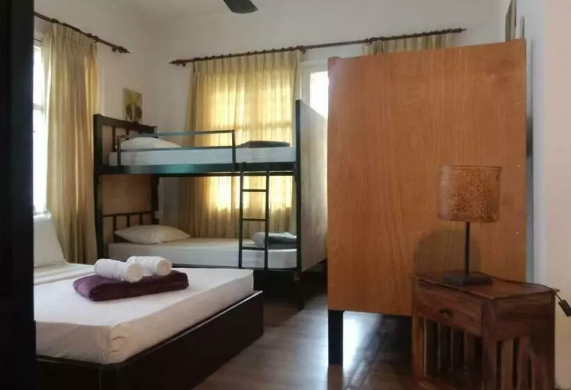 هتل Villa Papillon