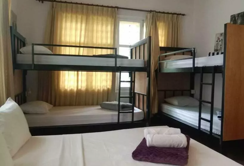 هتل Villa Papillon