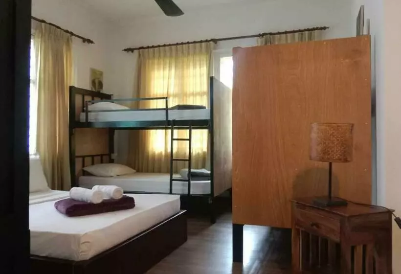 هتل Villa Papillon