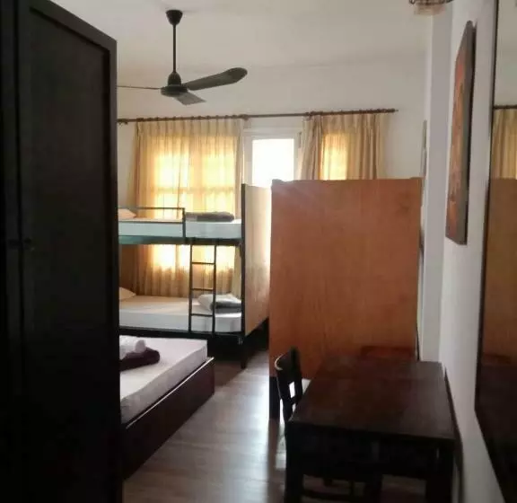 هتل Villa Papillon