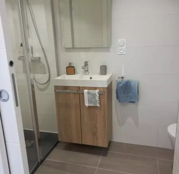 ベッドアンドブレックファースト La Casa Bed&breakfast Entrée Indépendante 26m2 Calme Proche De Tout Wifi Parking Privé Jardin Terras