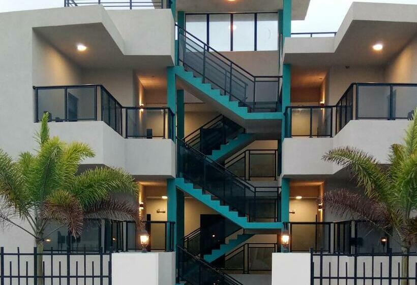 Hillsboro Suites & Residences Condo Hotel, St Kitts