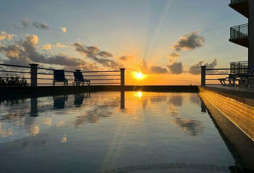 Hillsboro Suites & Residences Condo Hotel, St Kitts