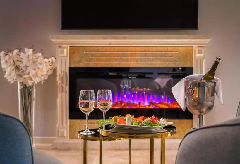 ホテル гранд хотел княз павел