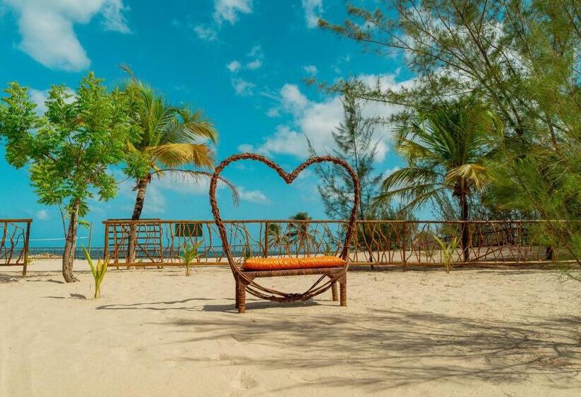 酒店 Camozen Resort & Spa