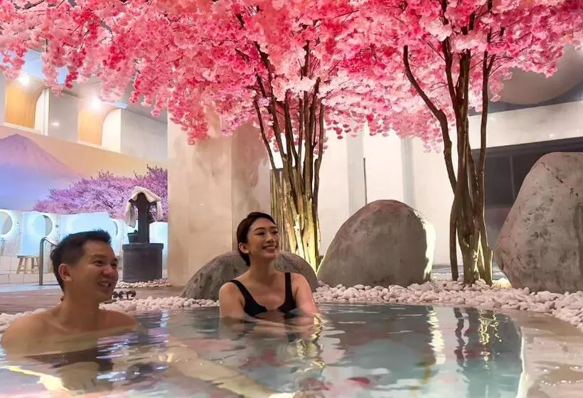 ホテル The Yanné, Onsen