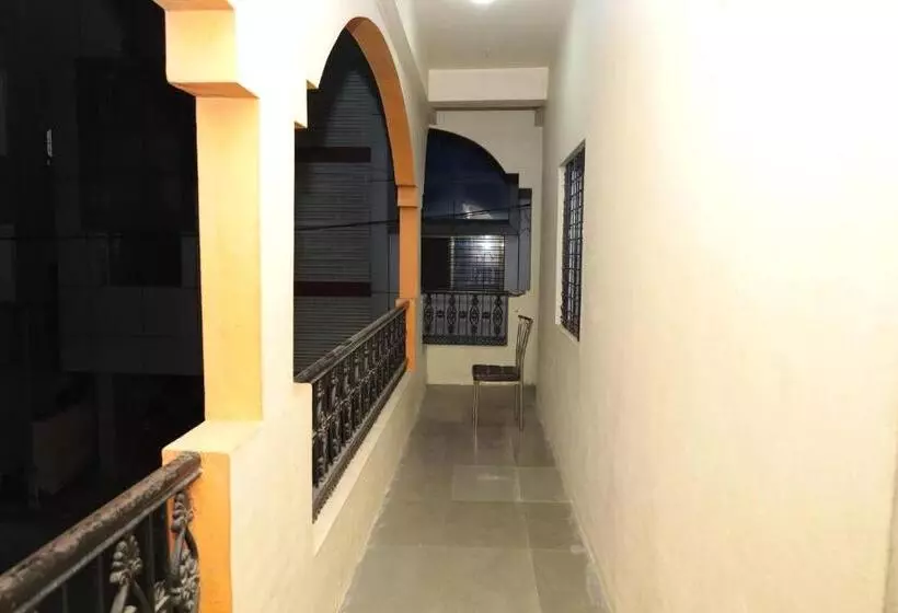 پانسیون Laxminarayan