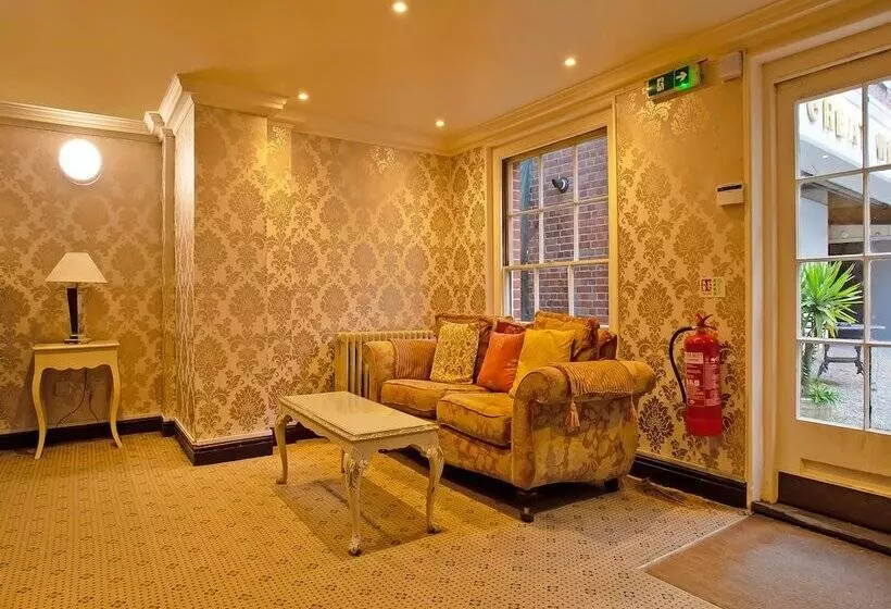 Hotelli Great White Horse