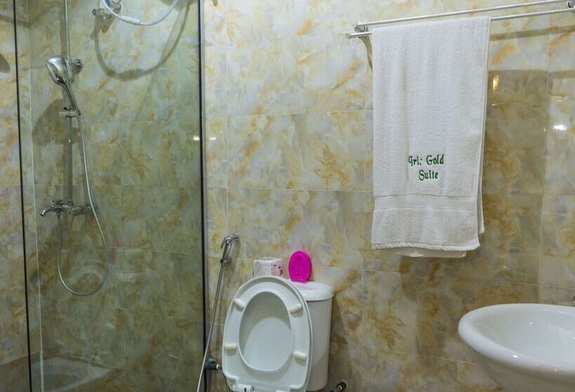 هتل Iris Gold Suite