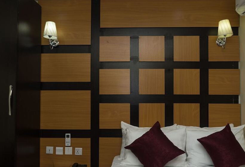 هتل Iris Gold Suite