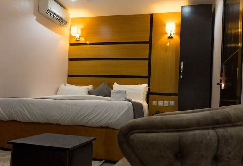 هتل Iris Gold Suite