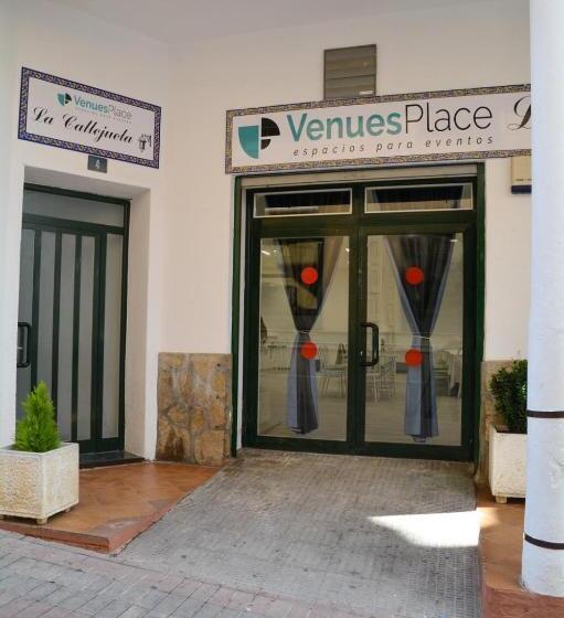 بنسيون La Callejuela