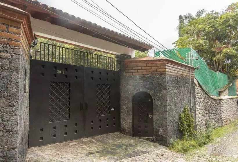Retkeilymaja Casa Antares