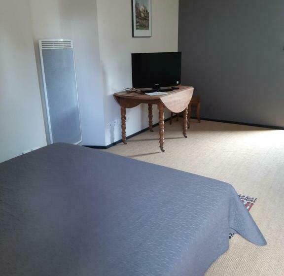 Nocleg ze śniadaniem Volets Rouges