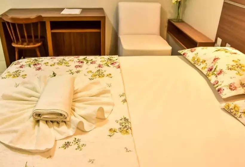 ホテル Flor De Lis