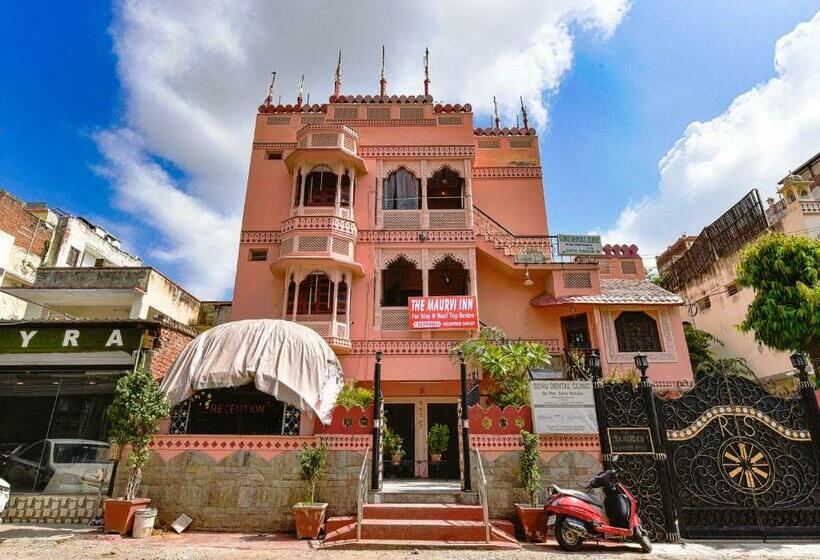 בית מלון כפרי The Maurvi Inn