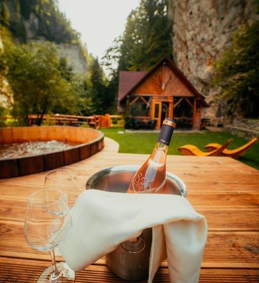 بنسيون Casa Cheile Dâmbovicioarei   Cabana 1