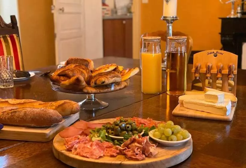 ベッドアンドブレックファースト Château De Bruges