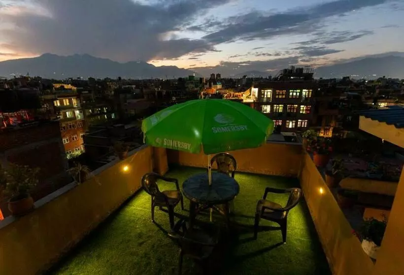 هتل Bhrikuti Stay