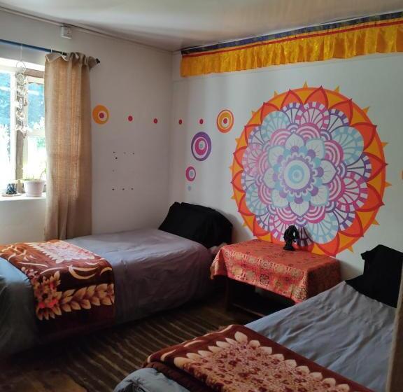 هتل Panorama Inn Mustang