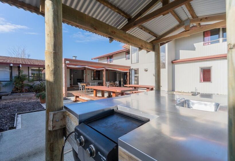 Alberg Te Anau Central Backpackers