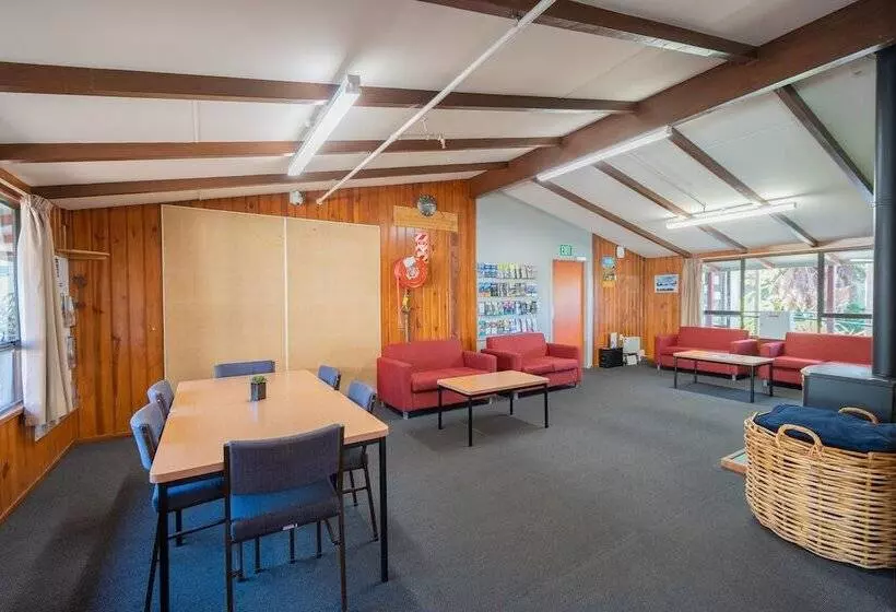 Retkeilymaja Te Anau Central Backpackers