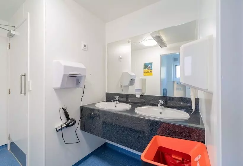 Retkeilymaja Te Anau Central Backpackers