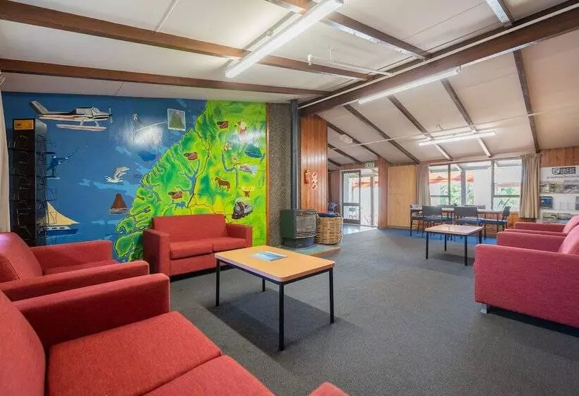 Retkeilymaja Te Anau Central Backpackers
