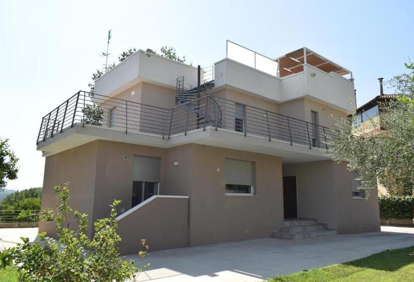 Bed and Breakfast Civico 11 Guest House  Free Parking Wi Fi