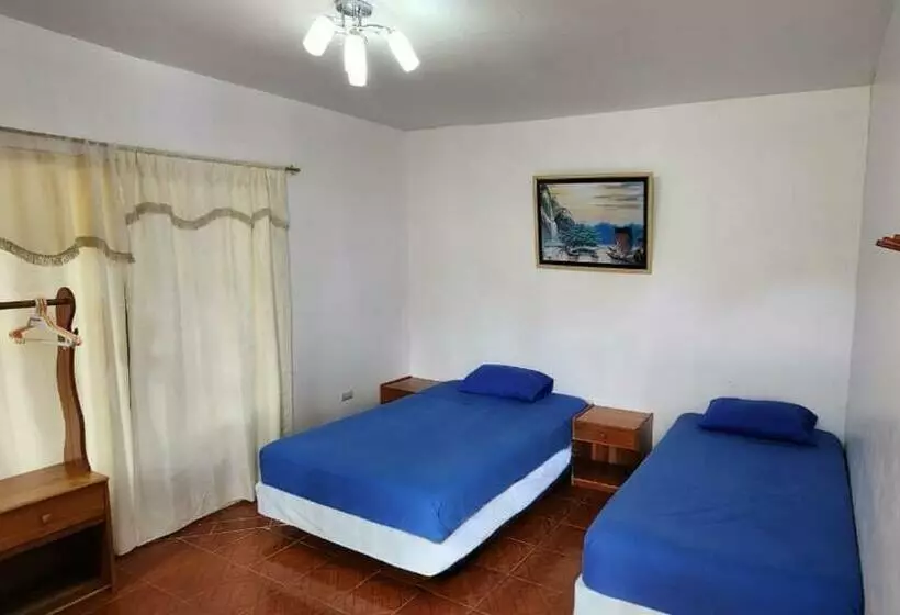 Hotelli Hostal Neptuno Poseidon