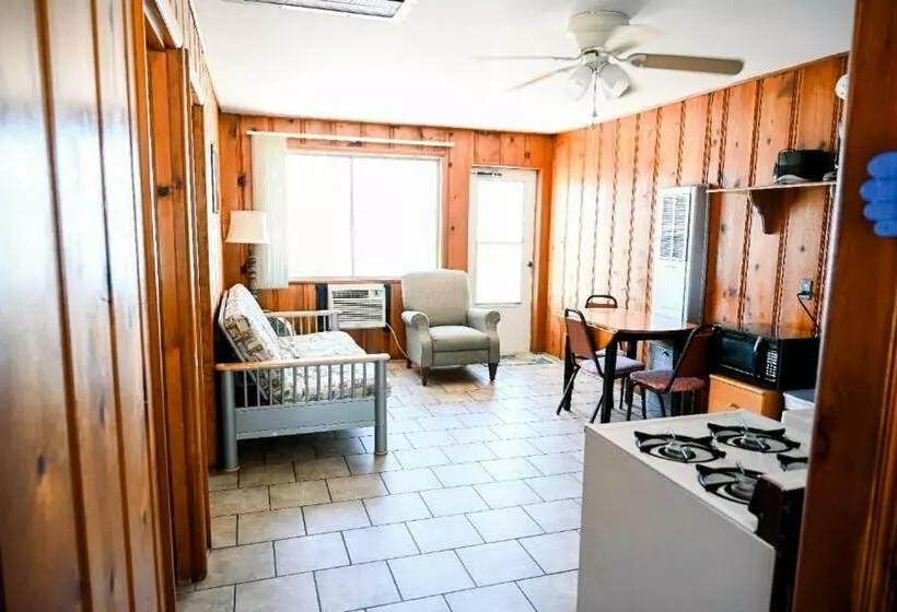 Lamplighter Resort