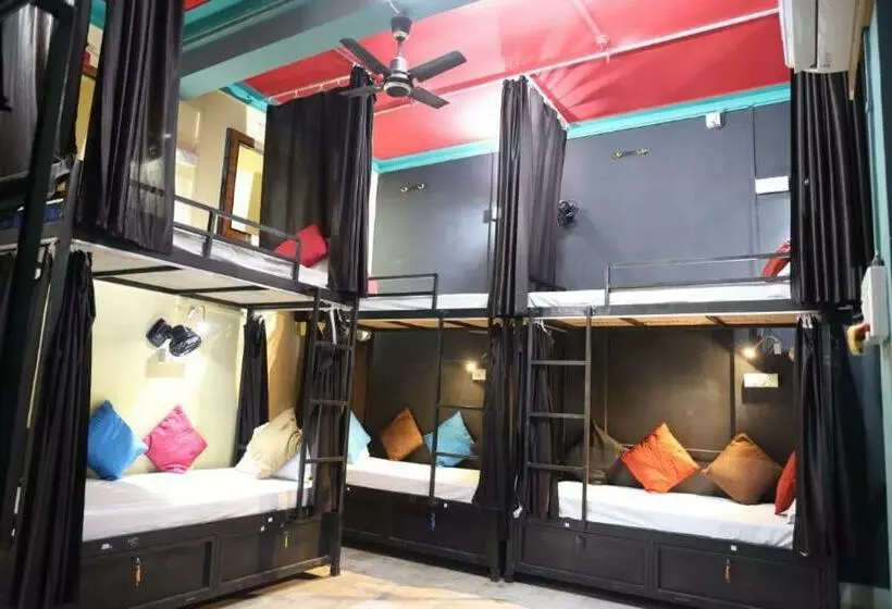 ユースホステル Sant Kripa Backpackers
