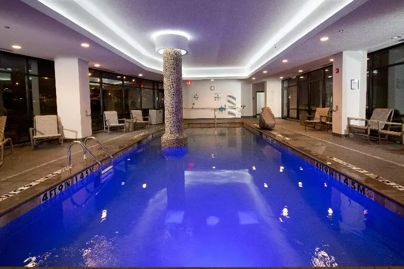 ホテル Holiday Inn Express & Suites Oklahoma City Downtown   Bricktown, An Ihg