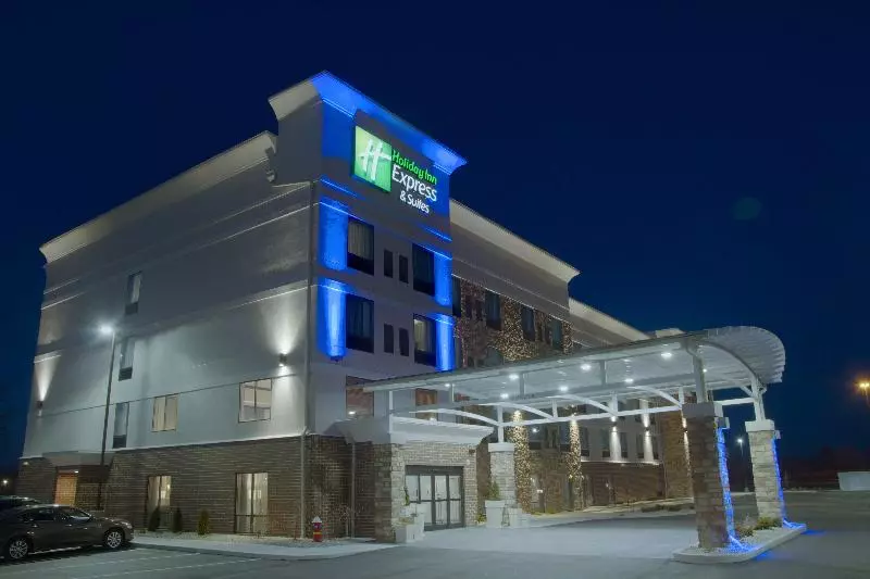 فندق Holiday Inn Express Sidney, An Ihg