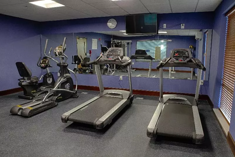 فندق Holiday Inn Express Sidney, An Ihg