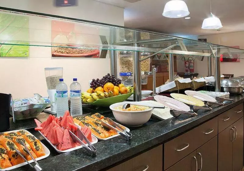 هتل Ibis Budget Rio De Janeiro Centro