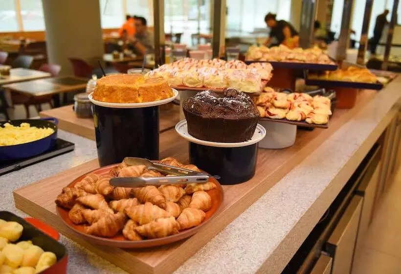 هتل Ibis Budget Rio De Janeiro Centro