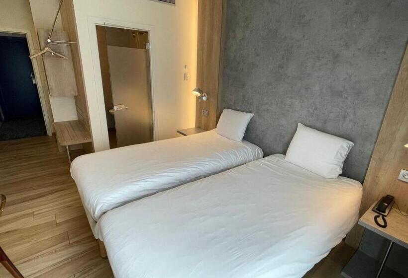 هتل Ibis Styles La Louviere