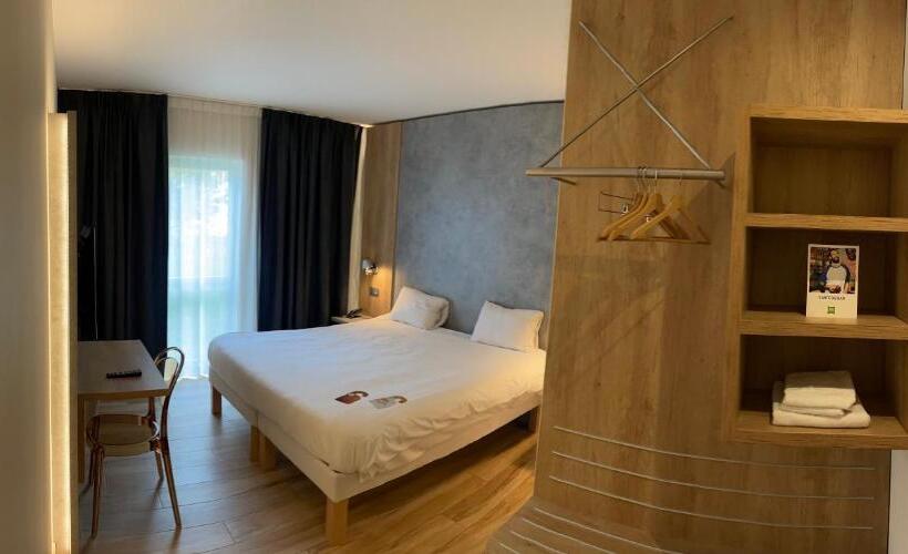 هتل Ibis Styles La Louviere